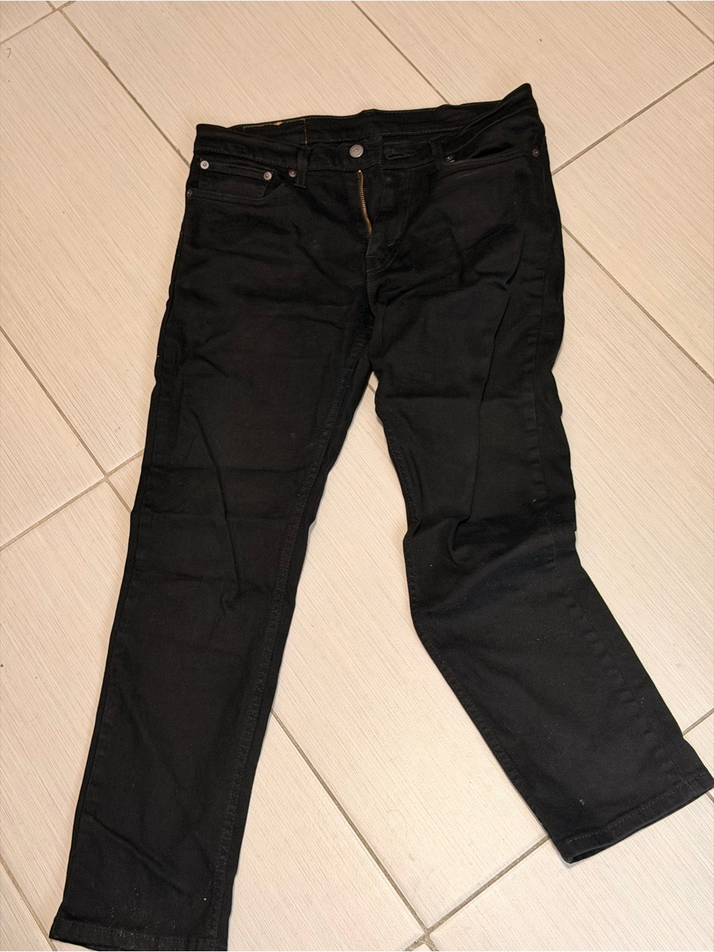 Levis Men's Black Slim Fit Jeans
